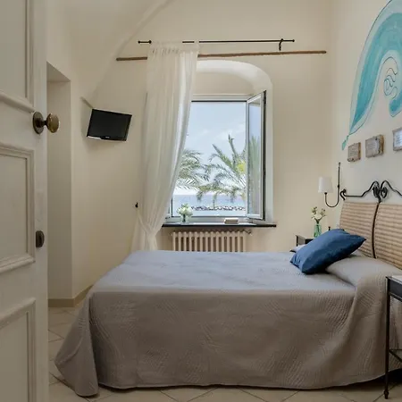 Serena מלון ארמה די טאגיה